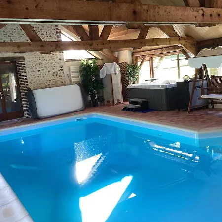 펜션 La Fontaine du Perche - Home Cinéma, Sauna, SPA, piscine intérieure chauffée jusqu'à fin novembre